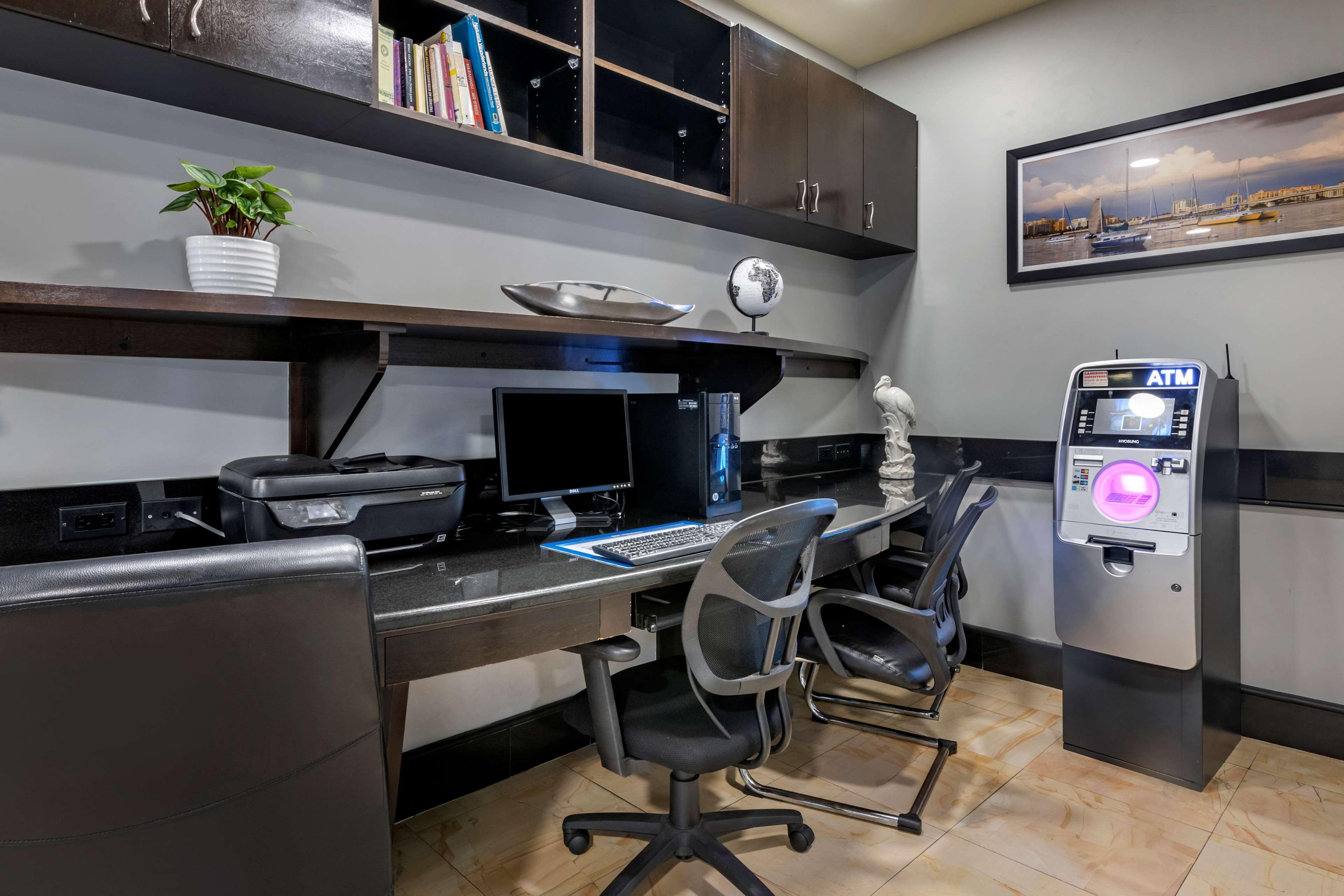 Best Western Plus Bradenton Gateway Hotel Экстерьер фото
